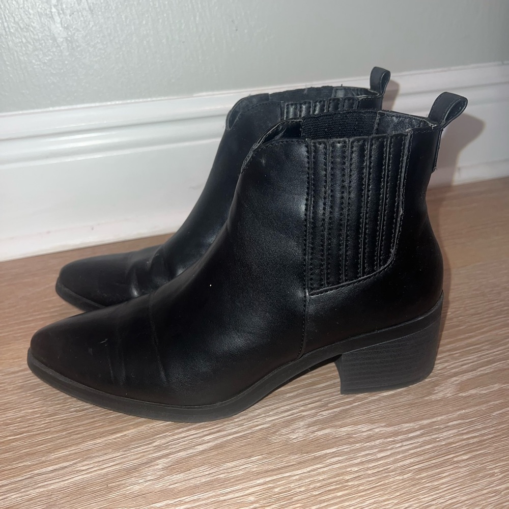 Black ankle booties